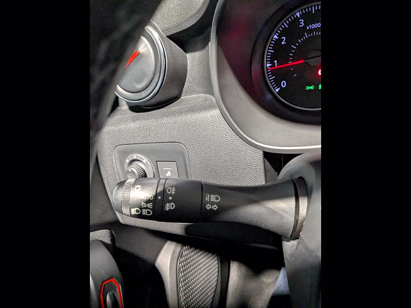 DACIA Duster 1.5 Blue dCi 115ch Techroad 4x2 - Miniature 11