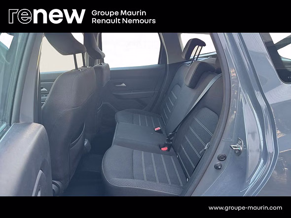 DACIA Duster 1.3 TCe 130ch FAP Expression 4x2 - Miniature 17