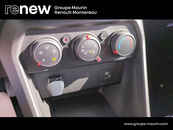 DACIA Sandero 1.0 TCe 90ch Stepway Expression - Miniature 19