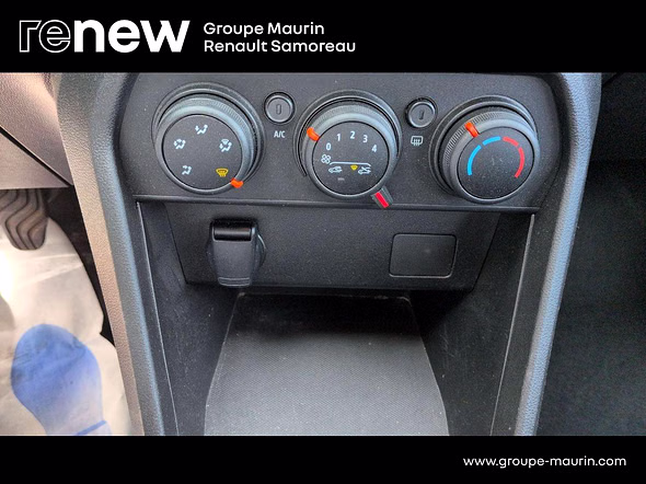 DACIA Sandero 1.0 SCe 65ch Expression - Miniature 13