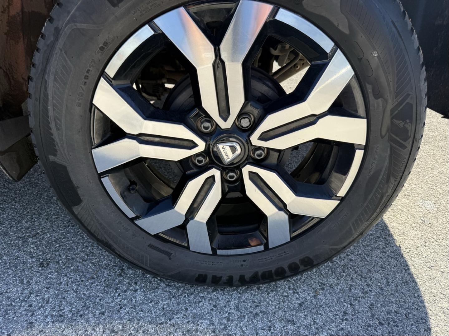 DACIA Duster 1.5 Blue dCi 115ch Prestige 4x4 - Photo 13