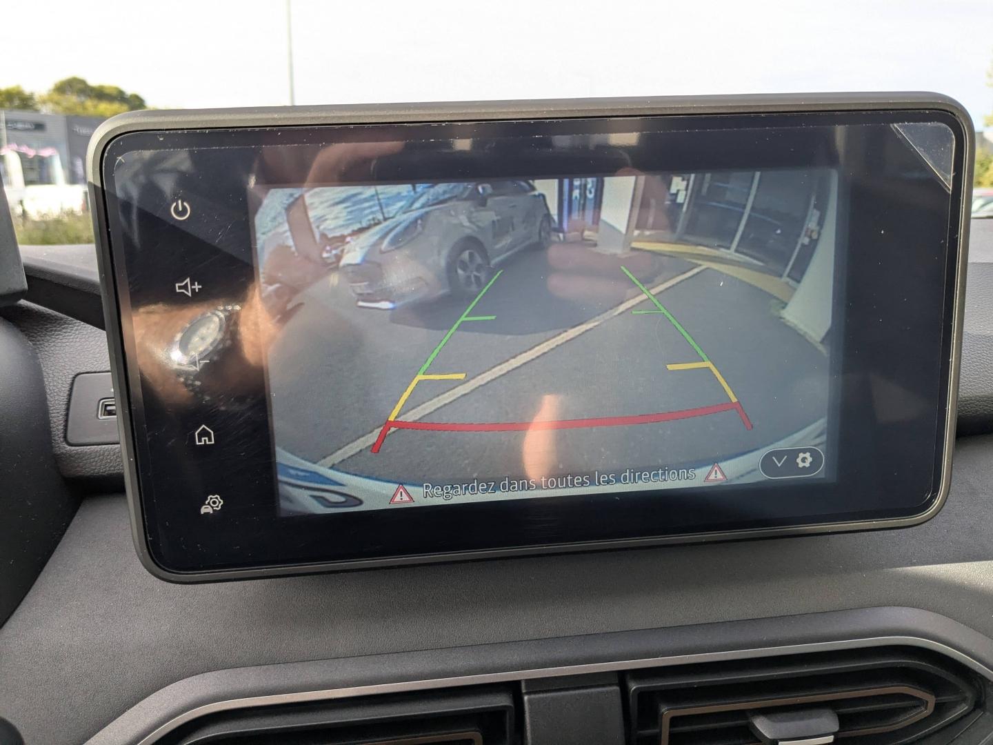 DACIA Jogger 1.6 hybrid 140ch Extreme 5 places - Photo 14