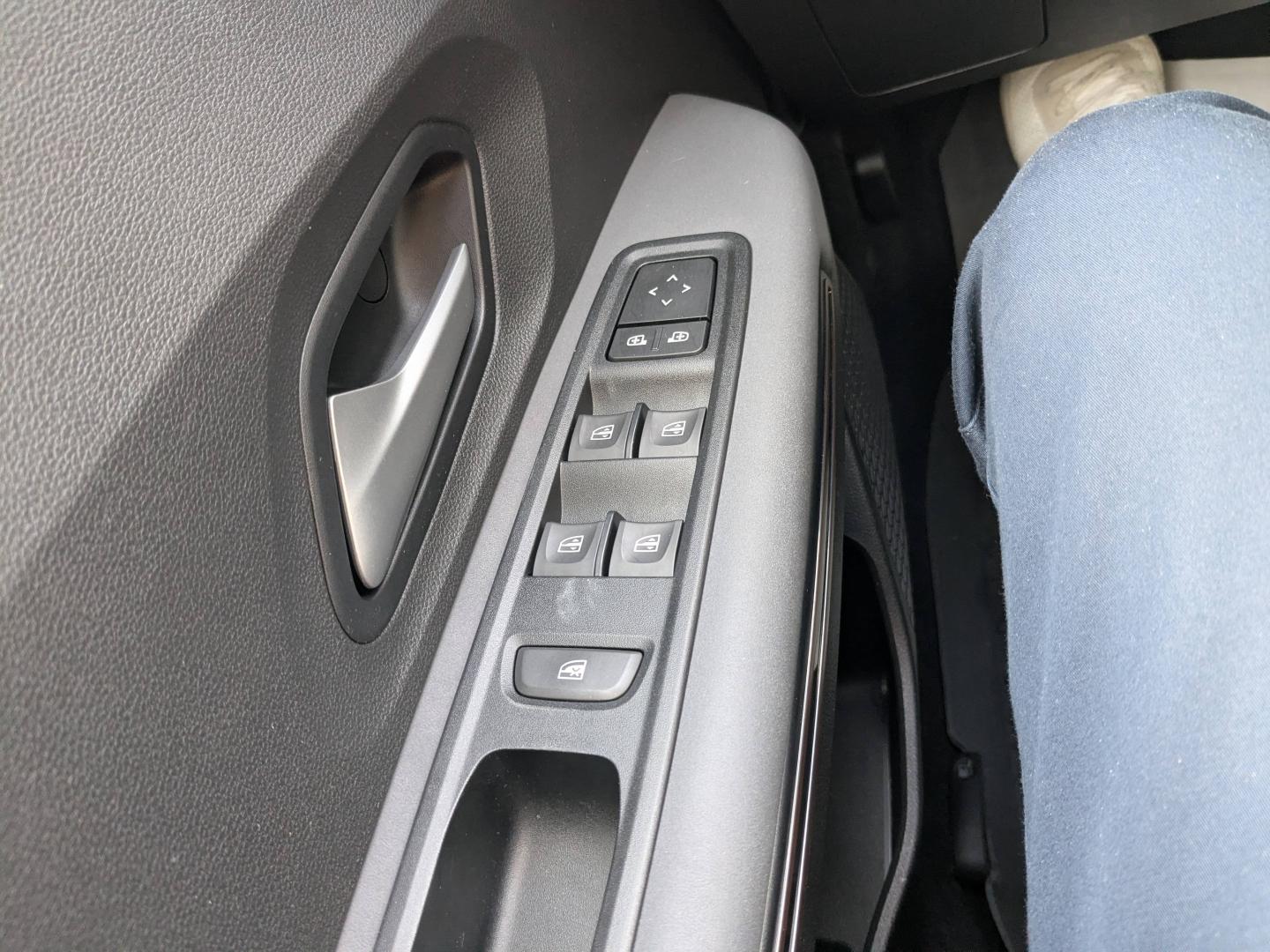DACIA Jogger 1.6 hybrid 140ch Extreme 5 places - Photo 19