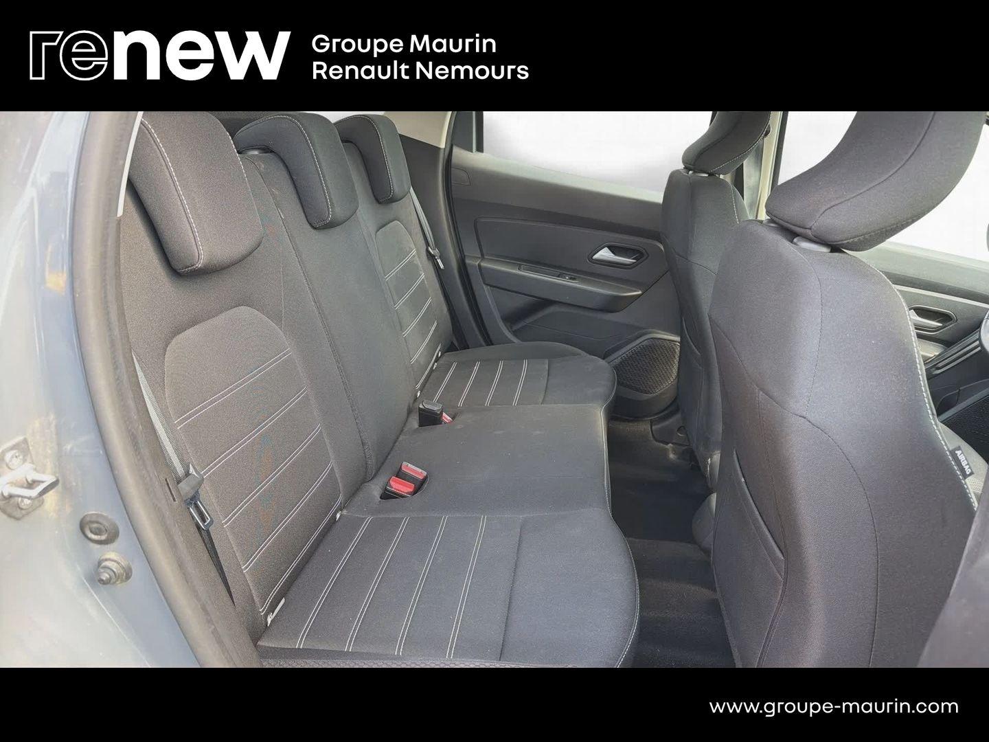 DACIA Duster 1.3 TCe 130ch FAP Expression 4x2 - Photo 27