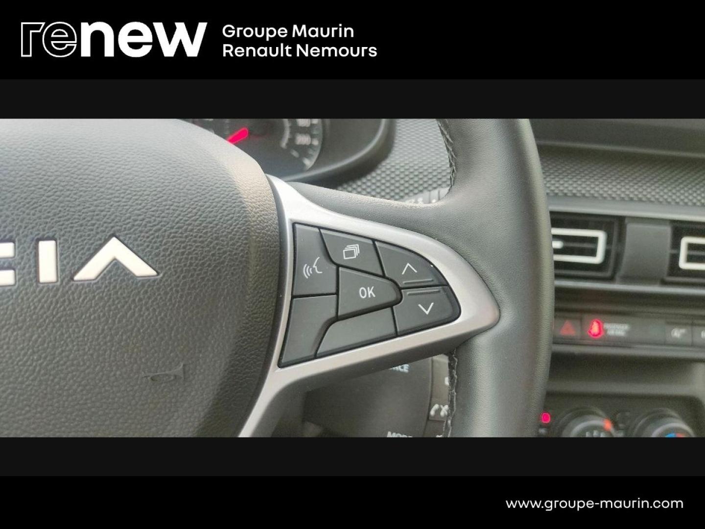 DACIA Jogger 1.0 TCe 110ch Expression 7 places -24 - Photo 24