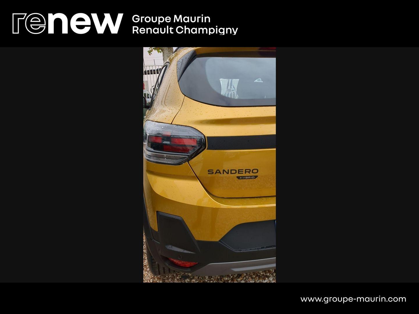 DACIA Sandero 1.8 hybrid 155ch Stepway Extreme -25 - Photo 14