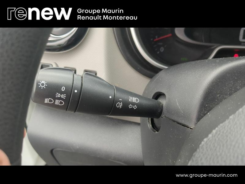 RENAULT Trafic Fg VUL d’occasion à vendre à VARENNES SUR SEINE chez DPL - AUTOMOBILES (Photo 19)