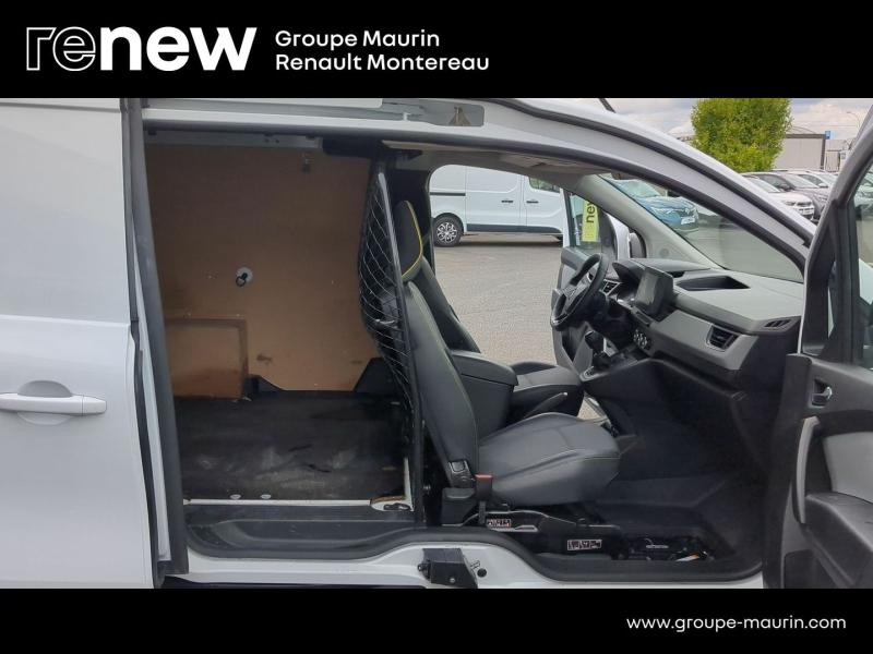 RENAULT Kangoo Van d’occasion à vendre à VARENNES SUR SEINE chez DPL - AUTOMOBILES (Photo 16)