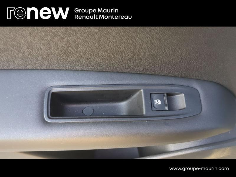 RENAULT Captur d’occasion à vendre à VARENNES SUR SEINE chez DPL - AUTOMOBILES (Photo 19)