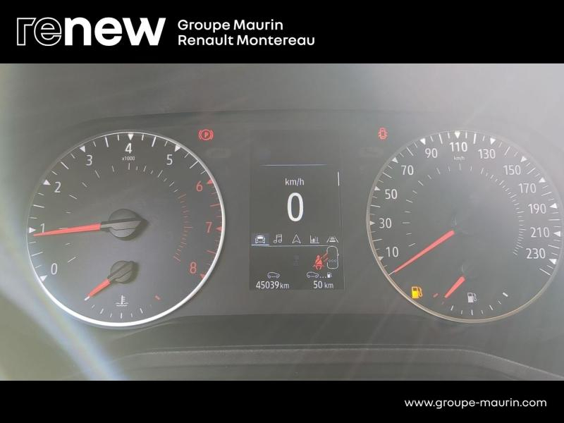 RENAULT Clio d’occasion à vendre à VARENNES SUR SEINE chez DPL - AUTOMOBILES (Photo 9)