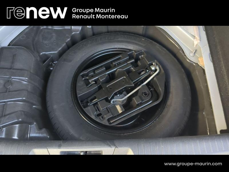 RENAULT Megane d’occasion à vendre à VARENNES SUR SEINE chez DPL - AUTOMOBILES (Photo 14)