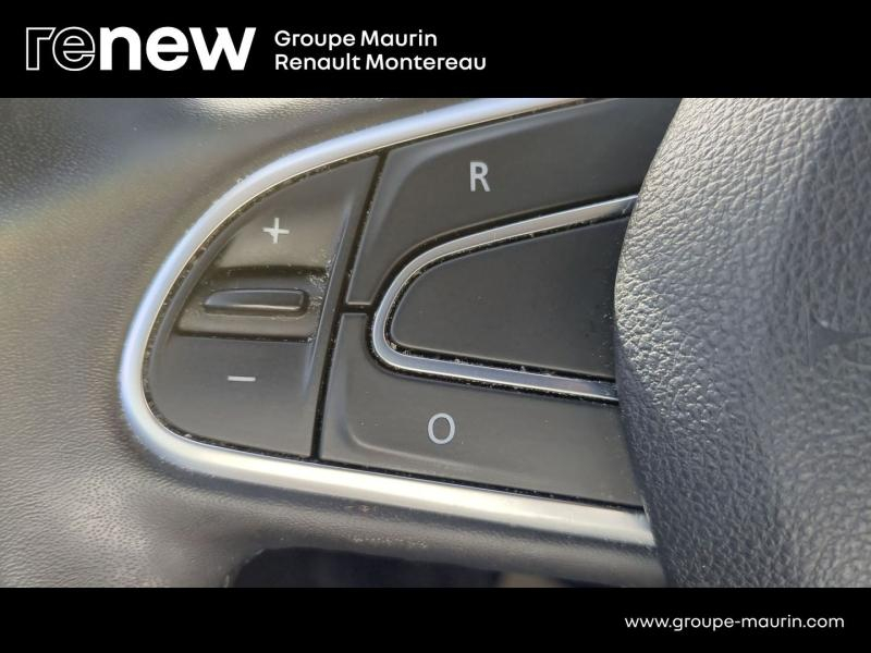 RENAULT Scenic d’occasion à vendre à VARENNES SUR SEINE chez DPL - AUTOMOBILES (Photo 20)